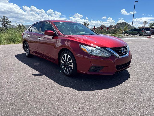 Used 2016 Nissan Altima 2.5 SV FWD image 2