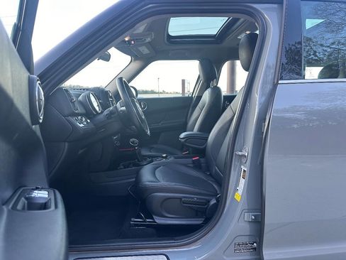 Used 2019 MINI Cooper Countryman Cooper 4dr Crossover image 4