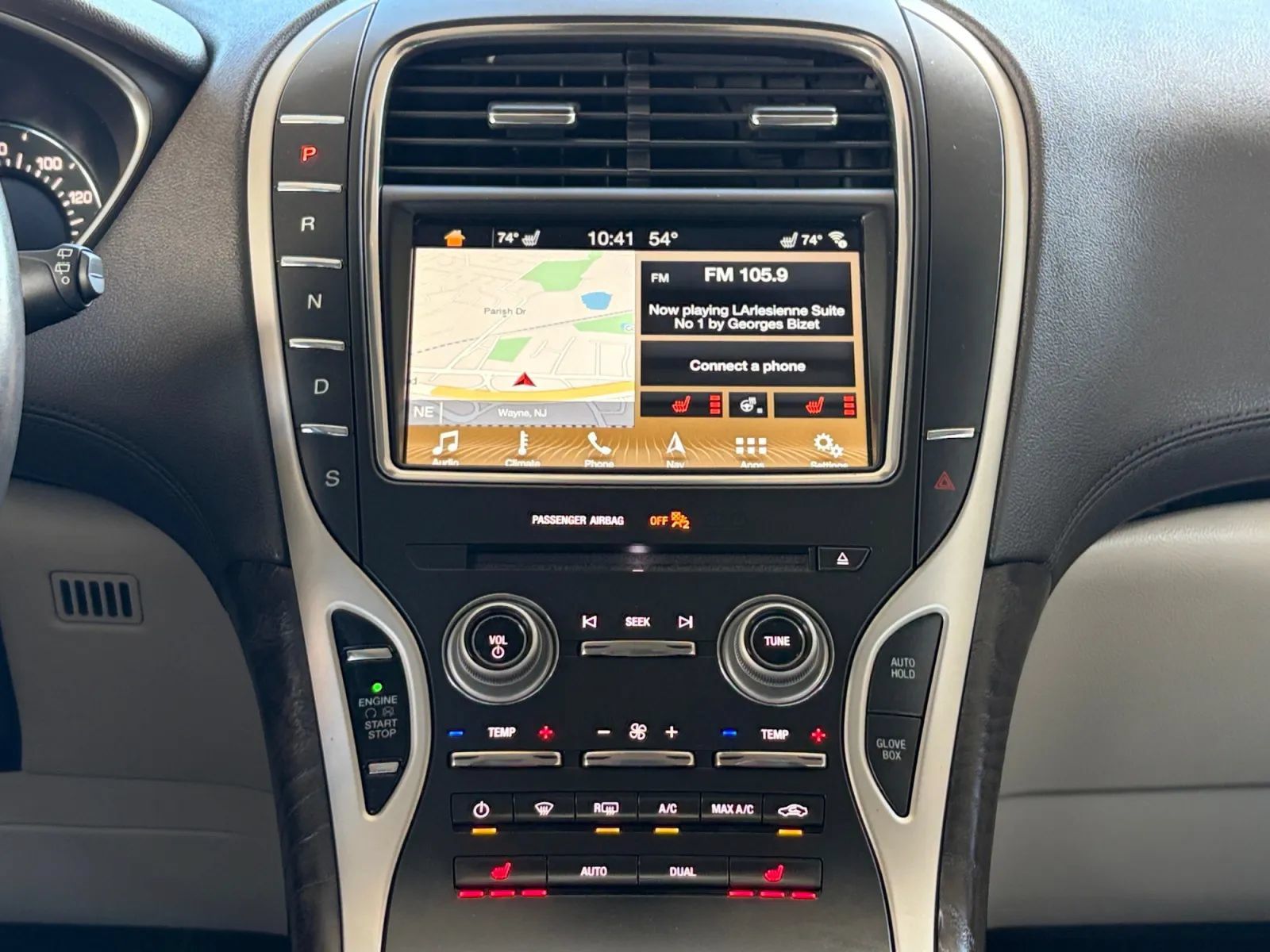 Used 2017 Lincoln MKX Select w/ Select Plus Package AWD/4WD image 23