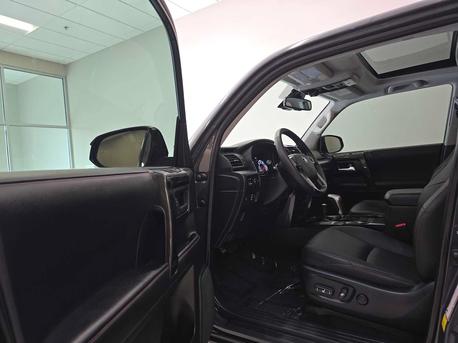Certified 2024 Toyota 4Runner TRD Off-Road Premium w/ Off Road Premium Plus Package AWD/4WD image 23