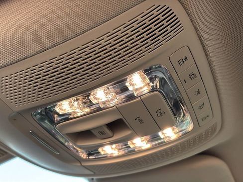 Used 2020 Mercedes-Benz GLE 350 4MATIC image 24