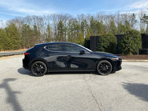 Used 2025 MAZDA MAZDA3 2.5 S Hatchback w/ Premium Pkg image 5