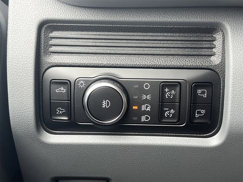 New 2026 Ford F250 XLT w/ XLT Premium Package image 18