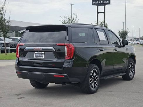 Used 2024 GMC Yukon AT4 w/ Technology Package AWD/4WD image 7