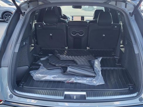 Used 2025 Acura MDX A-Spec image 4