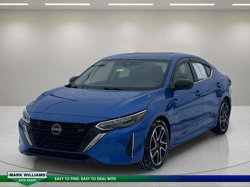 Used 2024 Nissan Sentra SR w/ SR Premium Package FWD image 7