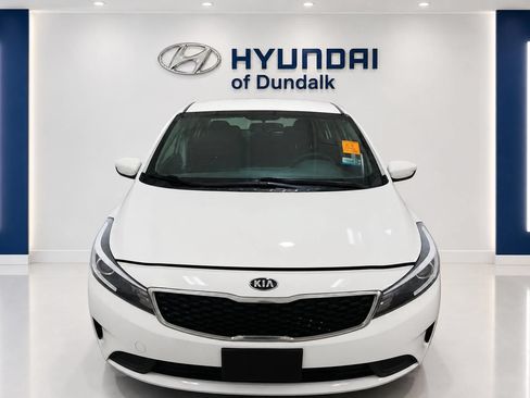 Used 2017 Kia Forte LX FWD image 5