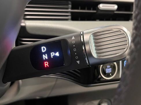 Used 2024 Hyundai Ioniq 5 Limited image 25