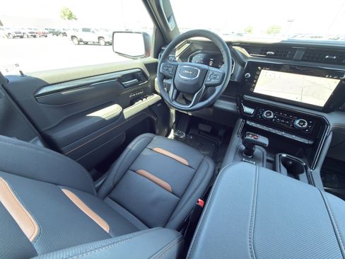 New 2026 GMC Sierra 1500 AT4 w/ AT4 Premium Package AWD/4WD image 20