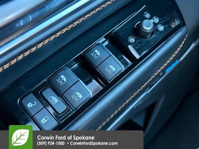 Used 2022 Jeep Grand Wagoneer Series III w/ Flexible Seating Group AWD/4WD image 23