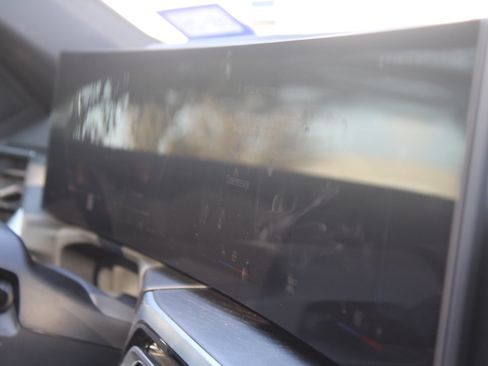 Used 2023 BMW 330i Sedan w/ M Sport Package image 48