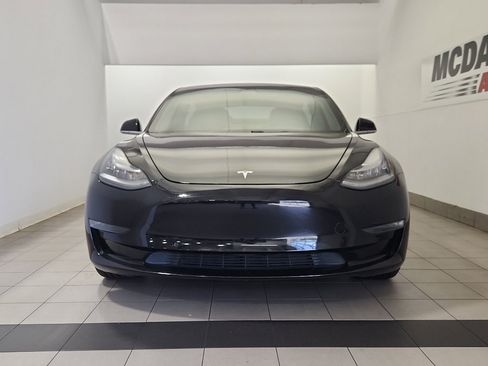 Used 2018 Tesla Model 3 Long Range RWD image 3