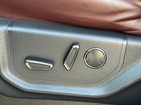 Used 2024 Ford Expedition Max Limited image 30