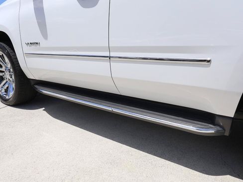 Used 2017 GMC Yukon SLT w/ Premium Edition RWD image 37