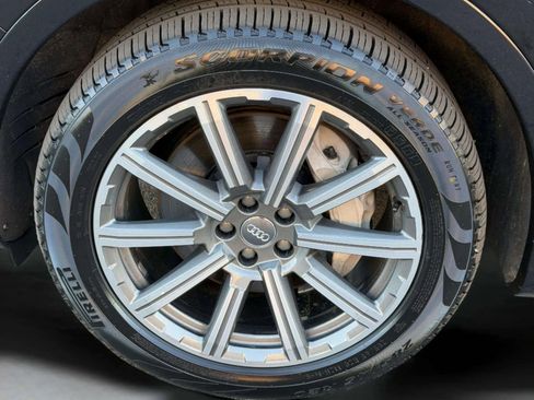 Used 2018 Audi Q7 3.0T Premium Plus w/ Premium Plus Package image 39