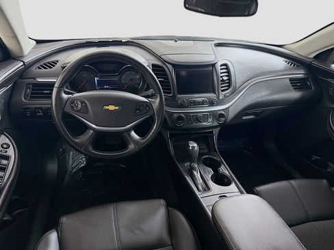 Used 2016 Chevrolet Impala LT w/ Convenience Package image 17