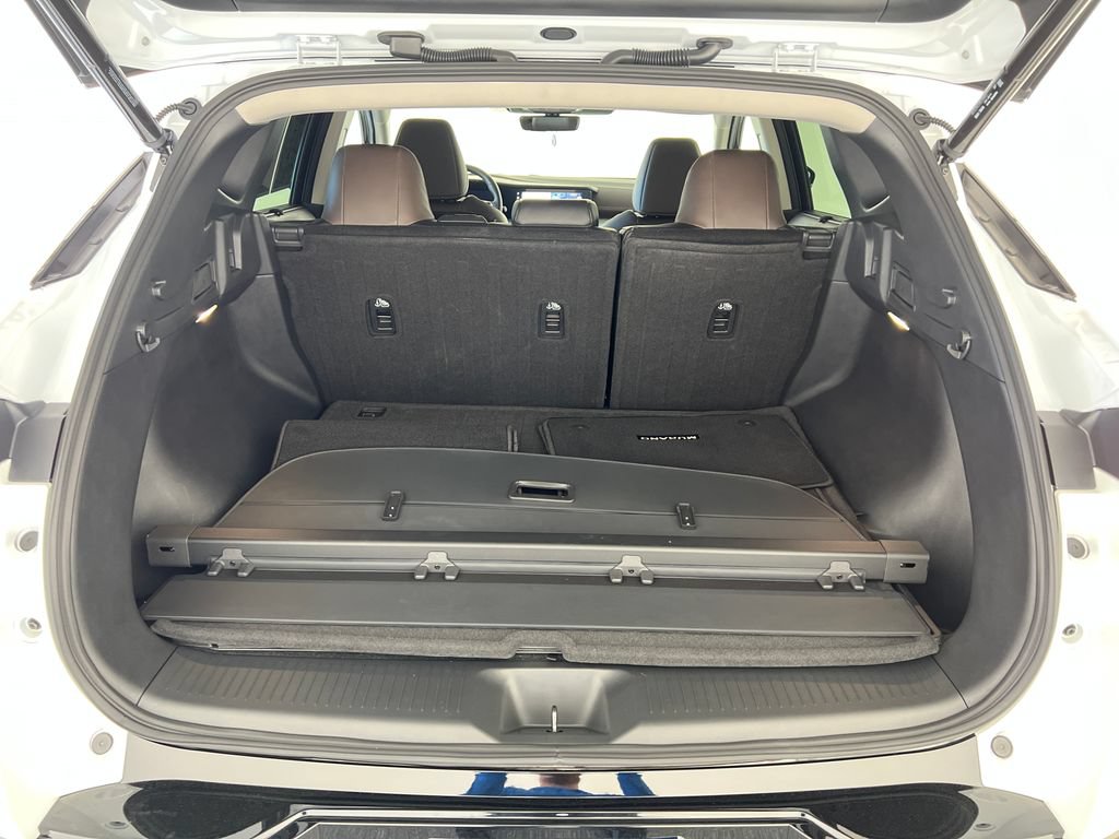 Used 2025 Nissan Murano Platinum w/ Cargo Package AWD/4WD image 25