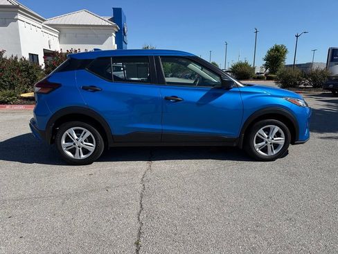 Used 2025 Nissan Kicks Play S FWD image 8