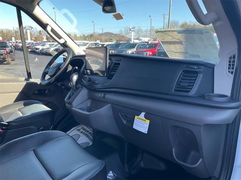 New 2026 Ford Transit 250 148 Medium Roof image 11