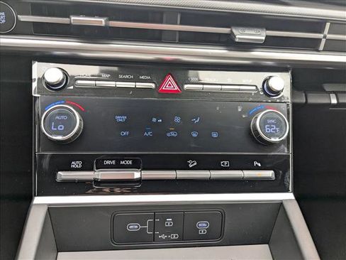 New 2026 Hyundai Santa Fe SE image 13