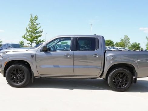 Used 2026 Nissan Frontier SV RWD image 6