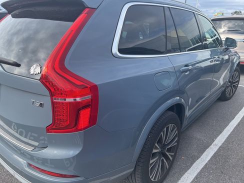 Used 2020 Volvo XC90 T6 Momentum w/ Protection Package Premier image 4