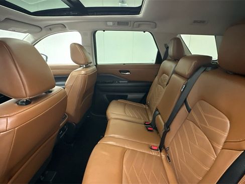 Certified 2025 Nissan Pathfinder Platinum w/ Cargo Package image 10