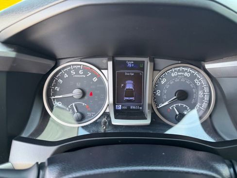 Used 2020 Toyota Tacoma SR5 w/ Blackout Package image 28