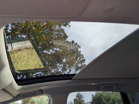 Certified 2023 Acura RDX w/ Technology Package image 20