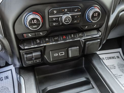 Used 2021 Chevrolet Silverado 1500 LT Trail Boss w/ Convenience Package II image 9