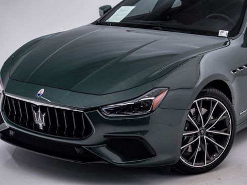 Used 2021 Maserati Ghibli S GranSport RWD image 4