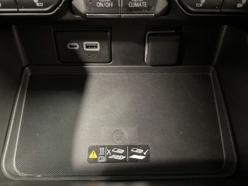 Used 2024 Chevrolet Tahoe Z71 w/ Z71 Off-Road Package image 36