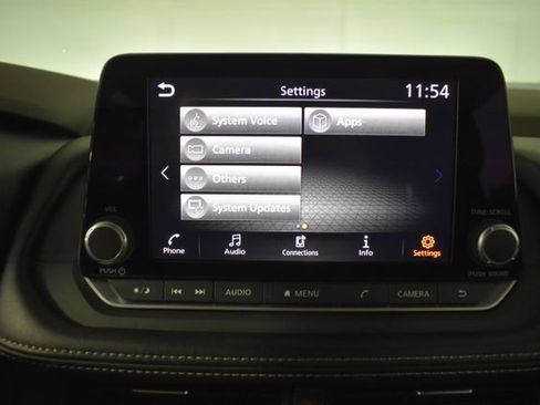 Used 2023 Nissan Rogue SV AWD/4WD image 22