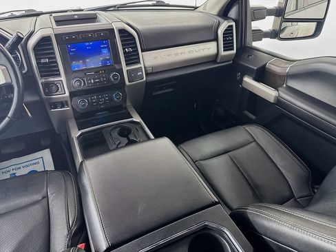 Used 2020 Ford F350 Lariat w/ FX4 Off-Road Package AWD/4WD image 26