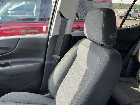 Used 2024 Chevrolet Equinox LT FWD image 22