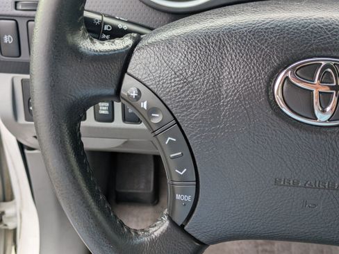 Used 2011 Toyota Tacoma 4x4 Double Cab w/ TRD Off-Road Pkg image 19
