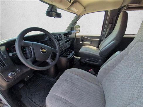 Used 2020 Chevrolet Express 3500 LT w/ LT Preferred Equipment Group RWD image 10