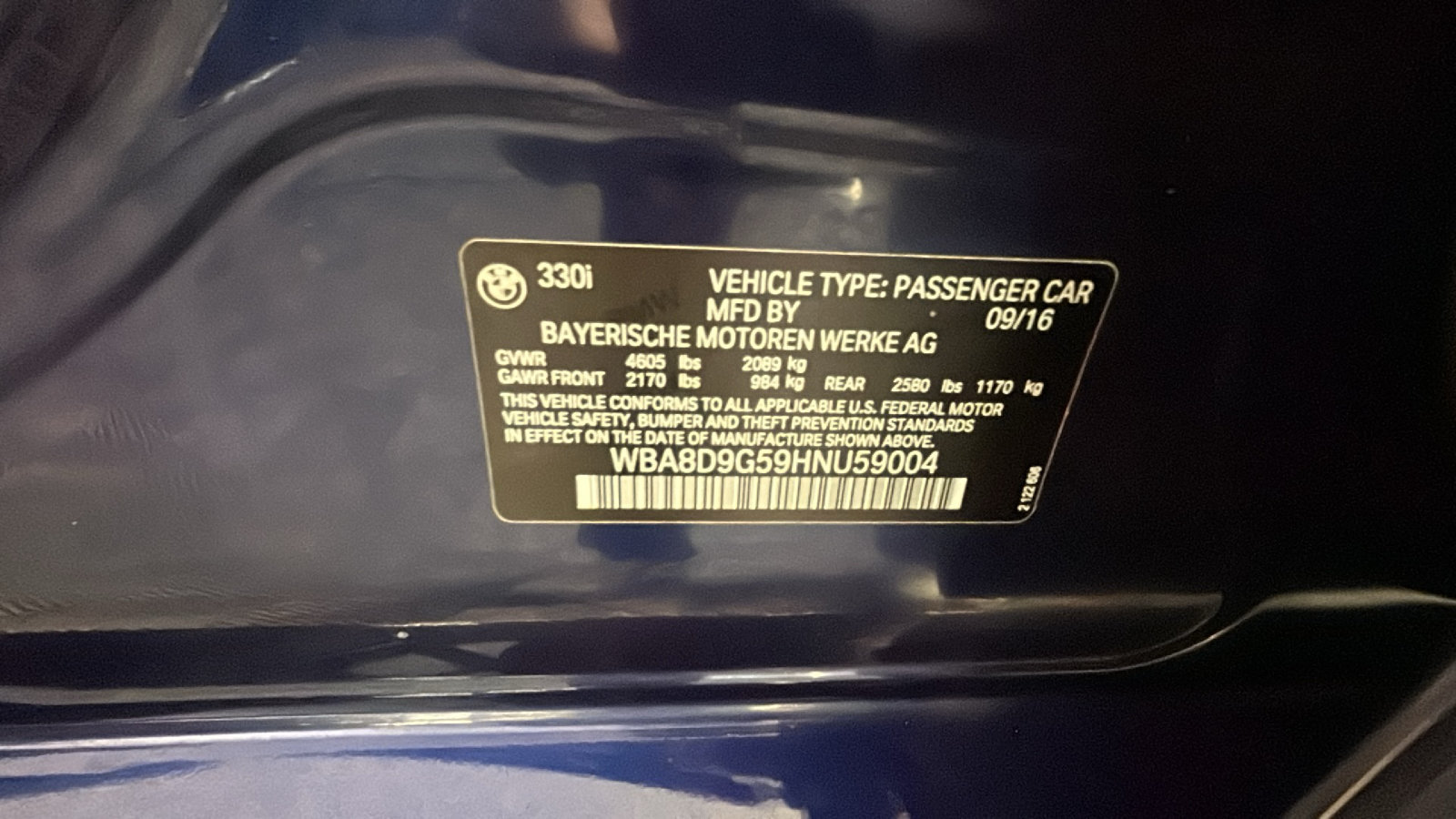 Used 2017 BMW 330i xDrive Sedan AWD/4WD image 12
