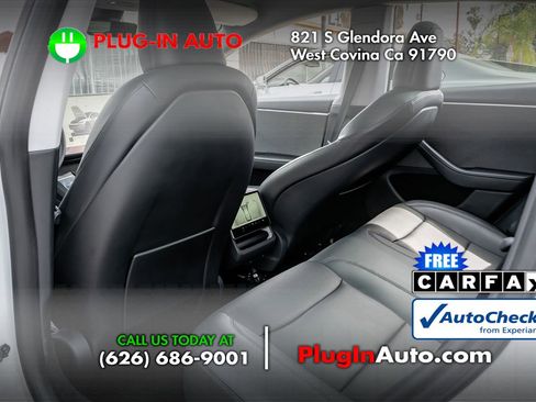 Used 2024 Tesla Model 3 Standard Range RWD image 9