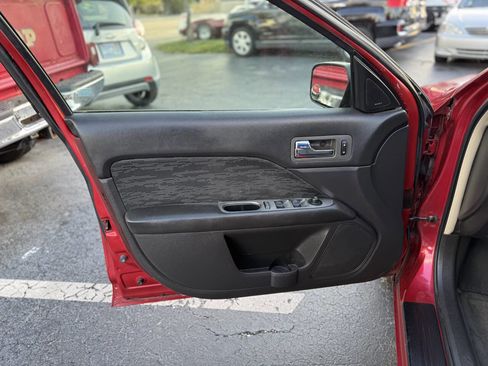 Used 2012 Ford Fusion SE FWD image 10