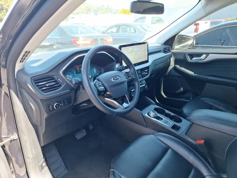 Used 2023 Ford Escape Platinum AWD/4WD image 10