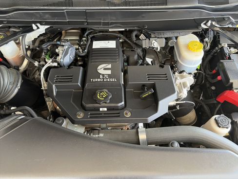 Used 2022 RAM 2500 Laramie AWD/4WD image 23