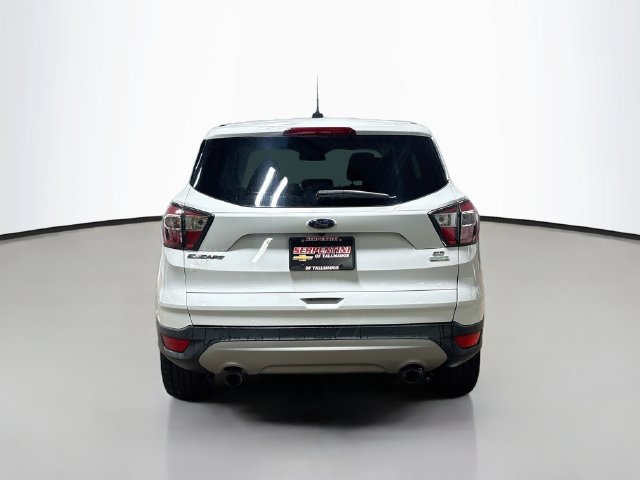 Used 2017 Ford Escape SE FWD image 8