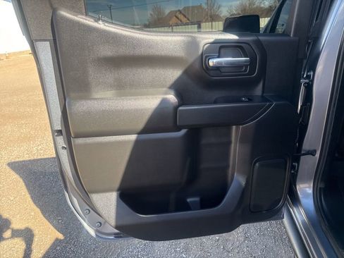 Used 2019 Chevrolet Silverado 1500 LT w/ Texas Edition image 28