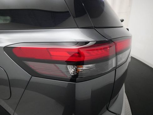 Certified 2024 Nissan Pathfinder SL image 33