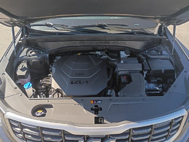 Used 2025 Kia Telluride S FWD image 23
