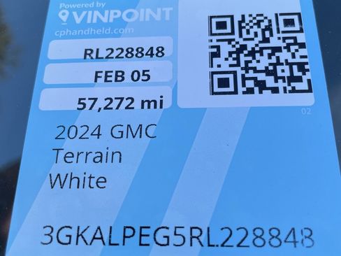 Used 2024 GMC Terrain SLT image 29