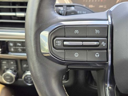 Certified 2025 GMC Yukon Denali Ultimate AWD/4WD image 28