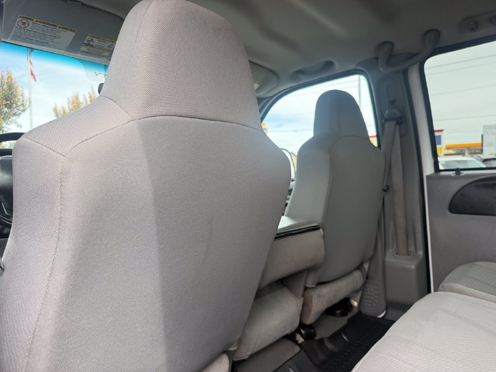 Used 2005 Ford F250 XLT AWD/4WD image 40