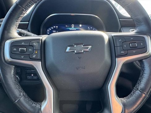 Used 2022 Chevrolet Suburban Z71 w/ Z71 Off-Road Package image 21